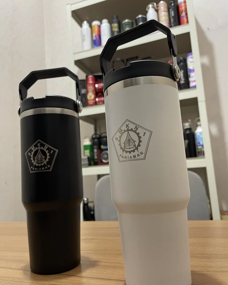 Tumbler grafir custom sektor pendidikan, emblem instansi sekolah