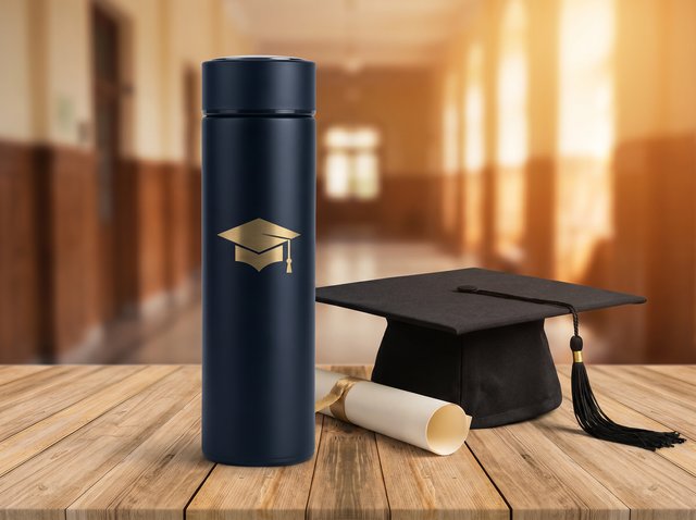 Souvenir wisuda & kampus